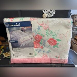 Vtg Beacon Butterfly Rose Floral 72x90 Blanket Twin Full Pink Satin Trim USA NOS